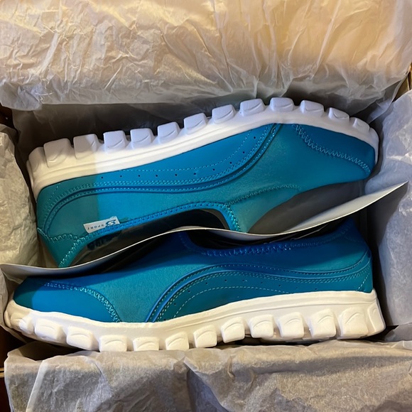 Sport by Skechers ~ Size 20 - Picture 2 of 12